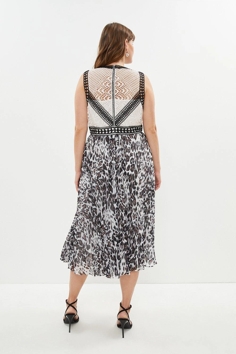 Coast Trimmed Bodice Printed Pleat Skirt Dress - Image 3