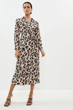 Coast Petite Collared Midi Wrap Dress